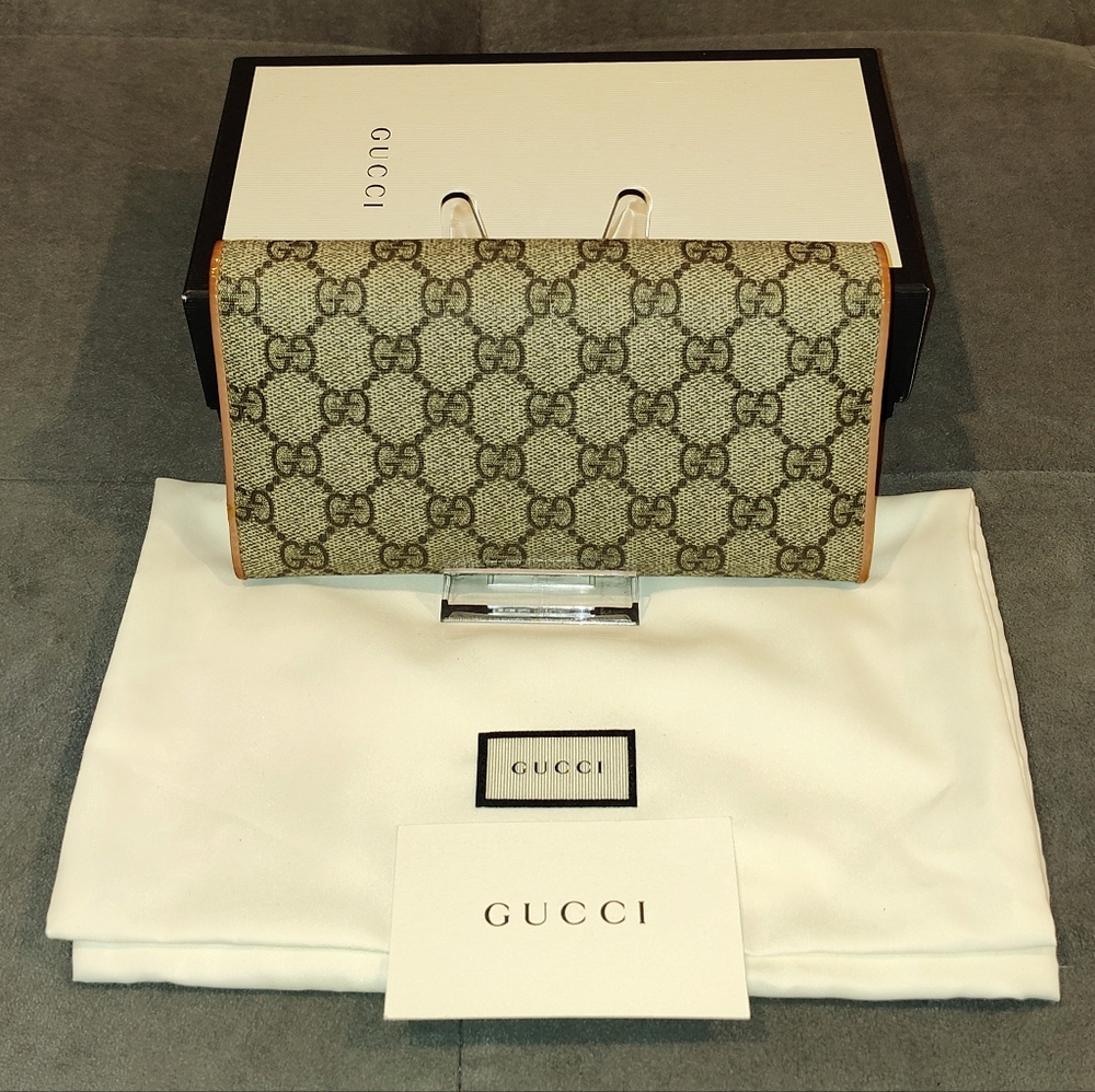 GUCCI GG SUPREME RIBBON FLAP MONGRAM SNAP BI-FOLD LONG WALLET WITH DUSTBAG & BOX - Picture 7 of 17